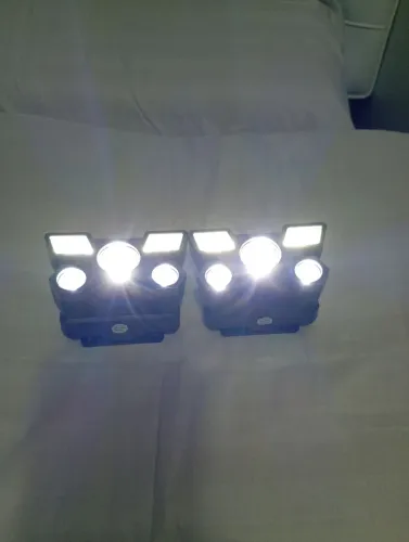 LANTERNA RECARREGÁVEL DE CABEÇA TIPO REFLETOR COM 5 LED SÃO 130 LUMES ACOMPANHA CABO USB