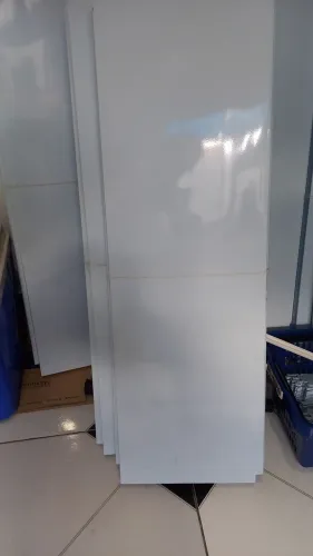 Vende-se gôndola de centro 5 mts por 1 70 mts