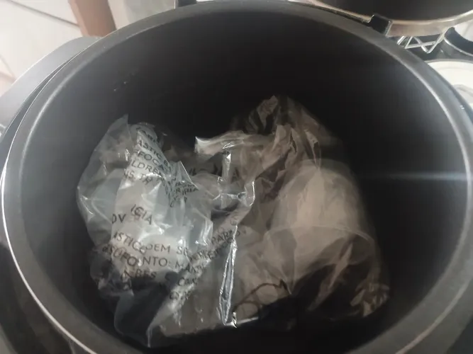 Vendo panela  de pressão  elétrica   eletrolux