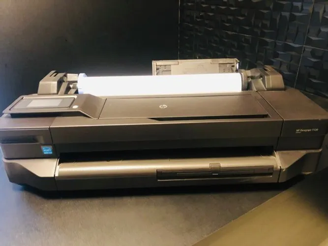 Plotter HP DesignJet T 520 24' usada