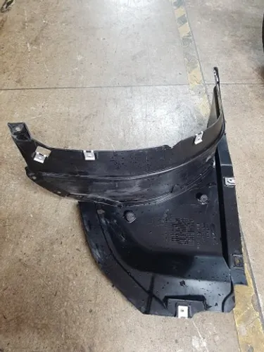 Botinha para barro Audi Q3 (Temos nova original e usada) Somos loja fisica