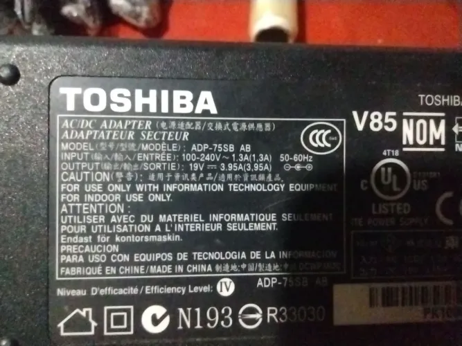 Fonte Toshiba ADP-75SB AB - 19V 3.95A. N193