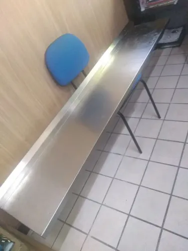 Prateleira em aço inox