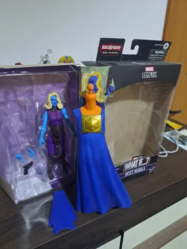 Heist Nebula - Marvel Legends - What If...? - Figura de Ação