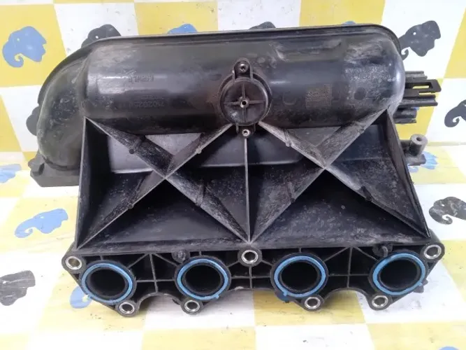 Coletor De Admissão Saveiro 1.6 8v G7 G8