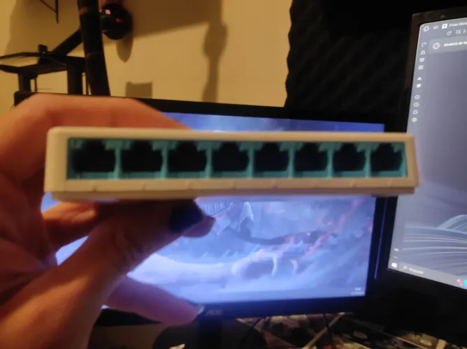 Desktop Switch com 8 portas 10/100Mbs