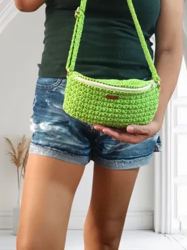 Bolsa de ombro verde em crochê pochete femenino