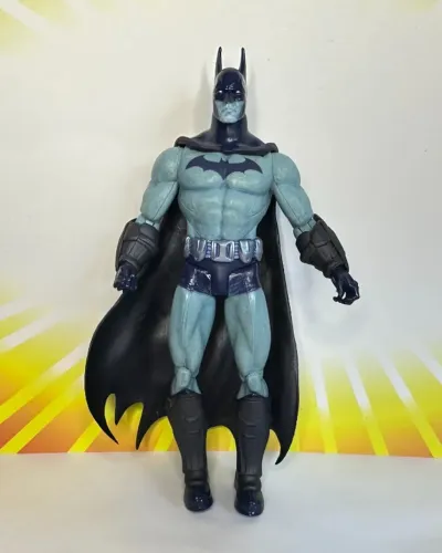 DC DIRECT BATMAN ARKHAM CITY SERIES 2 DETECTIVE MODE BATMAN ACTION FIGURE