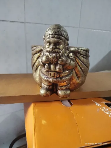 Cachepô papai Noel ouro envelhecido