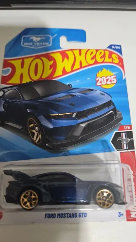Carrinho Hot Wheels Ford Mustang GTD