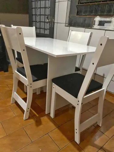 Mesa de Jantar 4 Cadeiras Tampo de MDF (Novo) Entrega Grátis! 