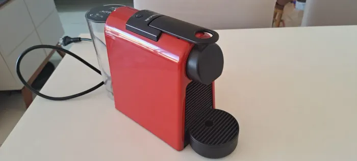 Cafeteira Nespresso Essenza