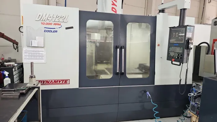 Centro de Usinagem CNC Dyna Myte - Cod.0061