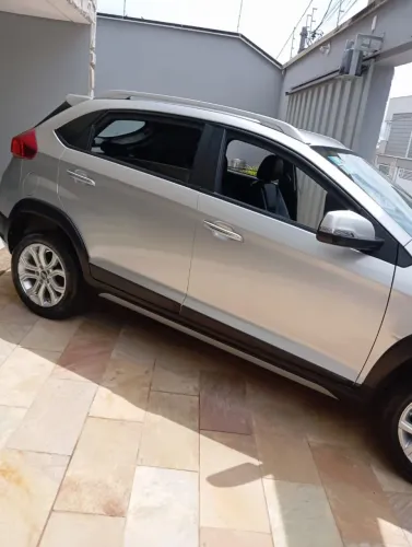 Tiggo 2, ano 2020, 4 portas completo 