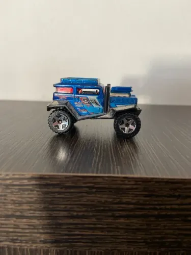 Carrinho Hot Wheels Off-Road