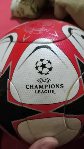 Bola Oficial UEFA CHAMPIONS LEAGUE FINALE 9 2009-10 ADIDAS 02