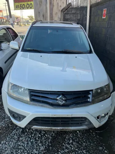 Sucata Suzuki Grand Vitara 2.0 aut. 2WD 2013 vendo peças