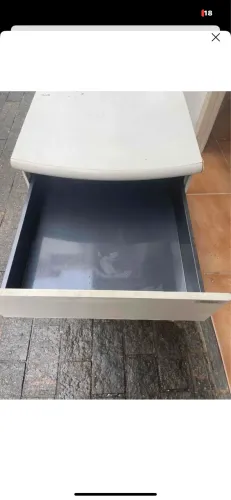 2 Gaveteiros com rodinhas ( aço inox)