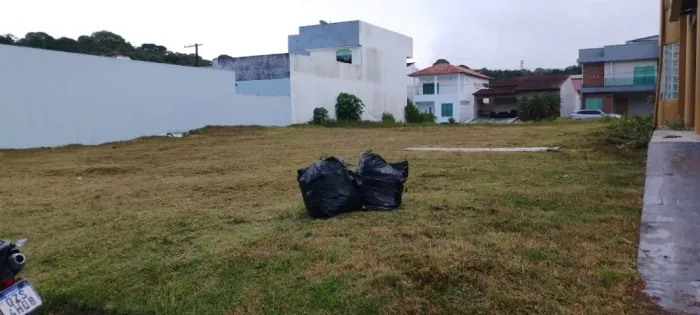 Lotes Plano 250m² e 500m² no Condominio Forest Hill / 100% Documentados