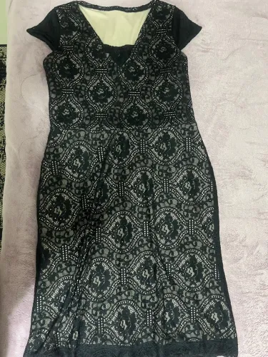 Vestido preto de renda