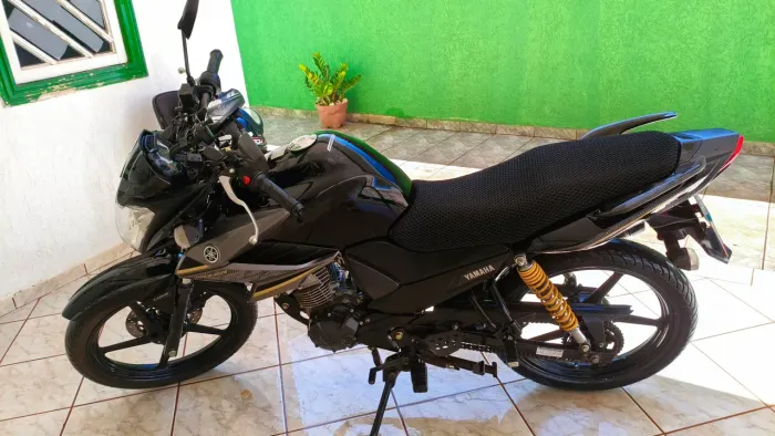 Fazer 150 preta
