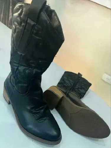 Bota biqueira