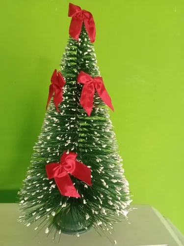 Kit com 15 árvore de natal para mesa