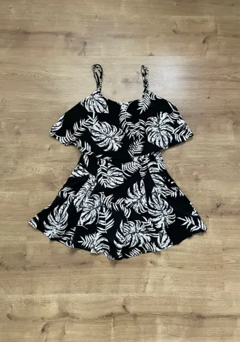 Macacão curto alcinhas tam P estampa preto e branco Genitori
