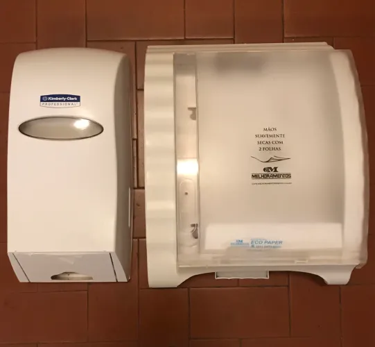 Kit Dispenser  de papel Interfolha 