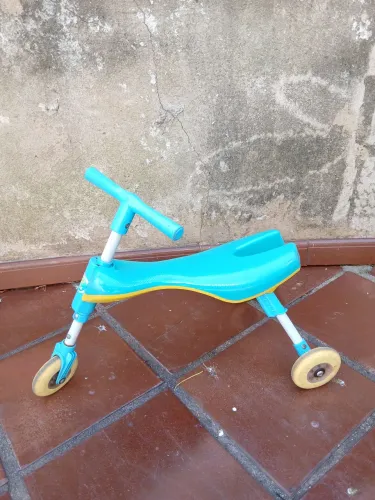 Triciclo K&K Toys Dobrável (Usado)