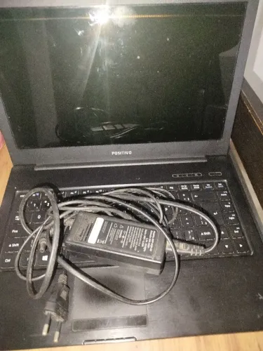 Notebook Positivo - Ideal para uso geral