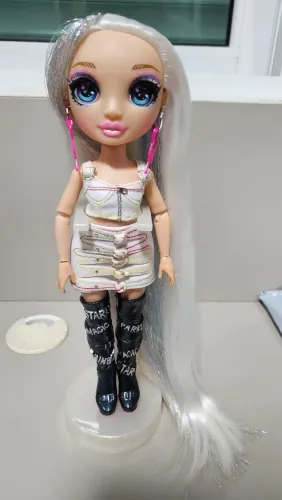 Bonecas Rainbow High Amaya, Demi ou Daria