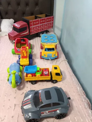 Vendo lote de carros variados