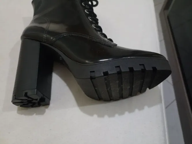 Bota Preta de Salto Alto - Aracaju