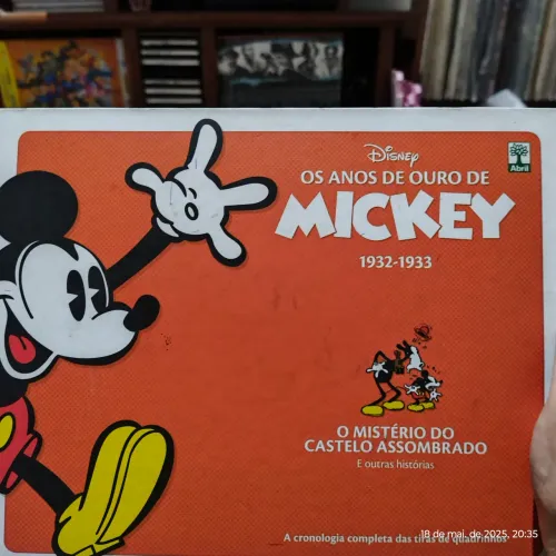 Os Anos de Ouro de Mickey - O Mistério do Castelo Assombrado - Abril