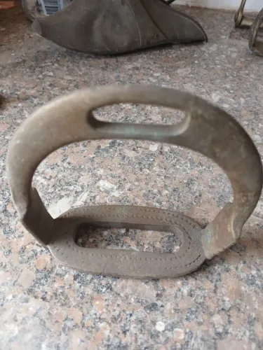 Estribo antigo