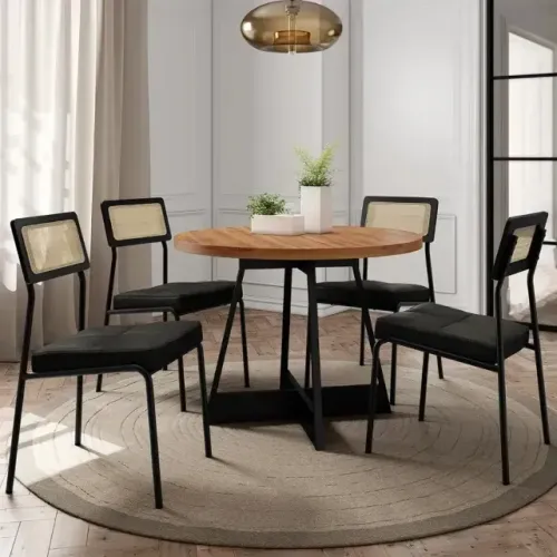 Mesa com 4 cadeiras Love