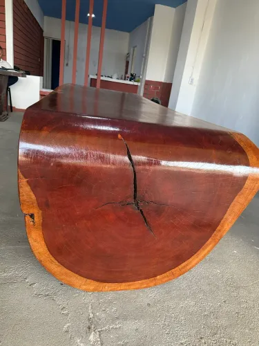 Madeira rústica