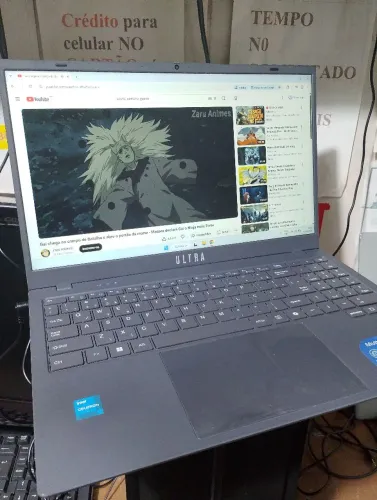 Notebook semi novo pra estudos 