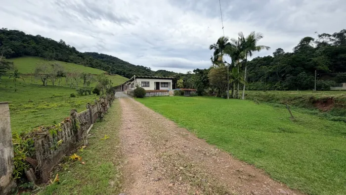 SÍTIO À VENDA EM GASPAR/SC
