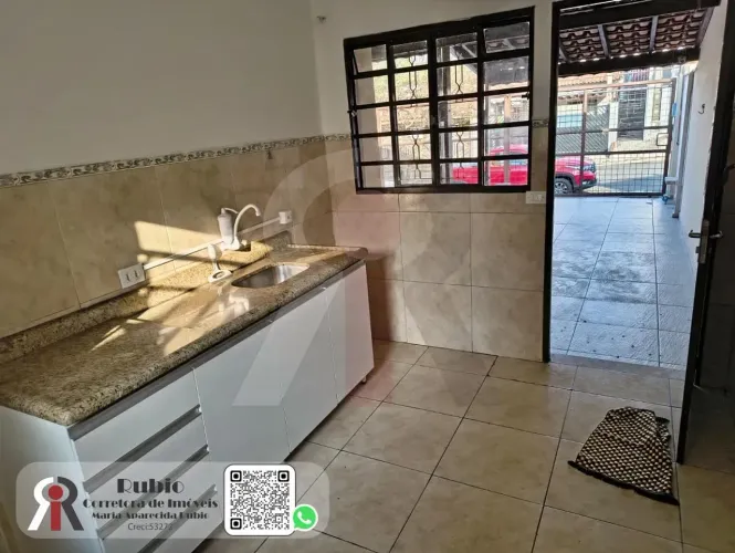 Casa Aluga 2 Dormitórios - Vila Amato