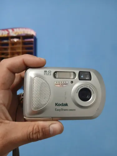 Câmera digital kodak 2 mp Câmera leia a descrição do anúncio.
