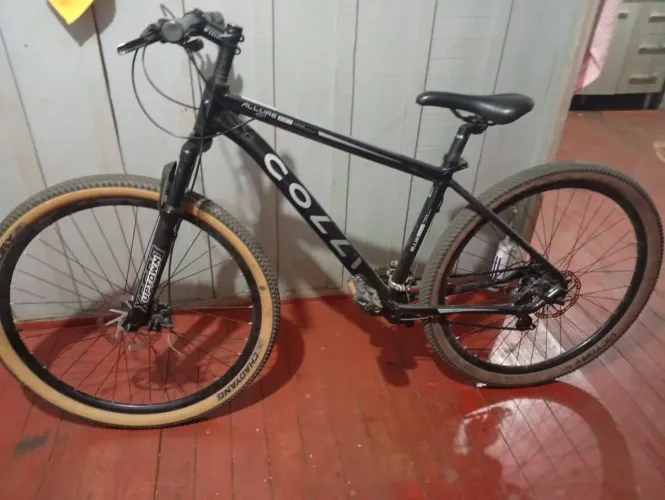 Vendo bicicleta Marca (Colli) em perfeito estado 
