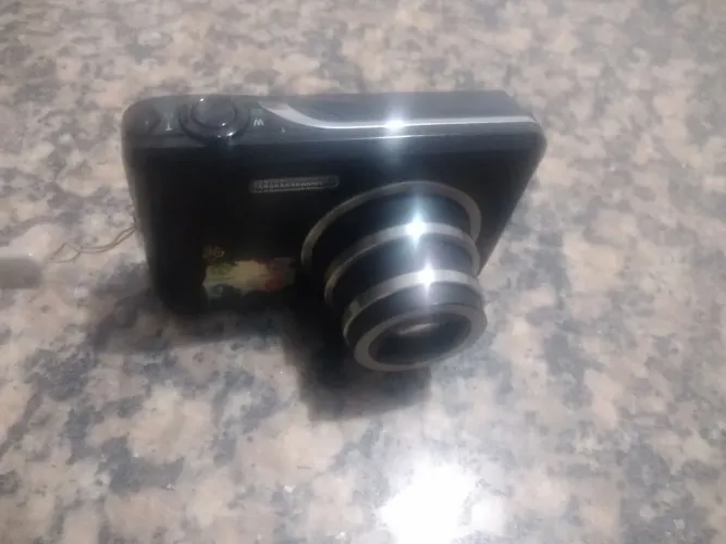 Câmera Digital GE J1455 14.1MP Vintage + Cartão SD 4GB + estojo protetor (Funcionando)