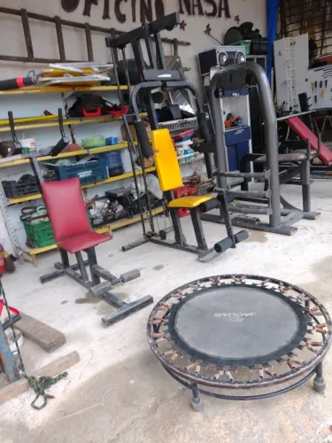 Equipamentos de academia, musculação,