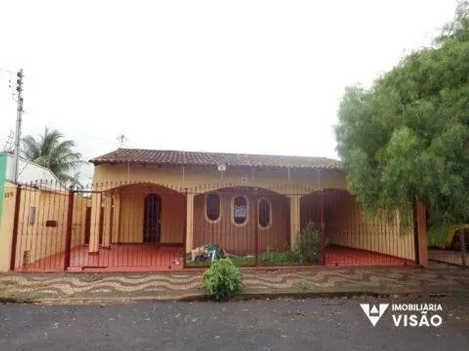 CASA PARA ALUGUEL, 03 QUARTOS, 01 SUÍTE, 02 VAGAS, VILA CELESTE - UBERABA/MG