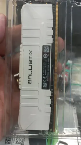 Memória RAM DDR4 para desktops 8gb 3000mhz zera