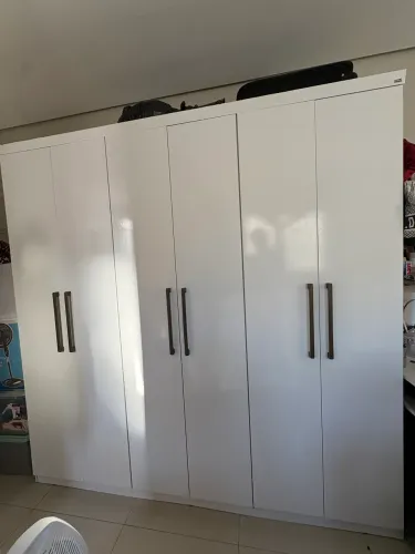 Guarda roupa casal 6 portas
