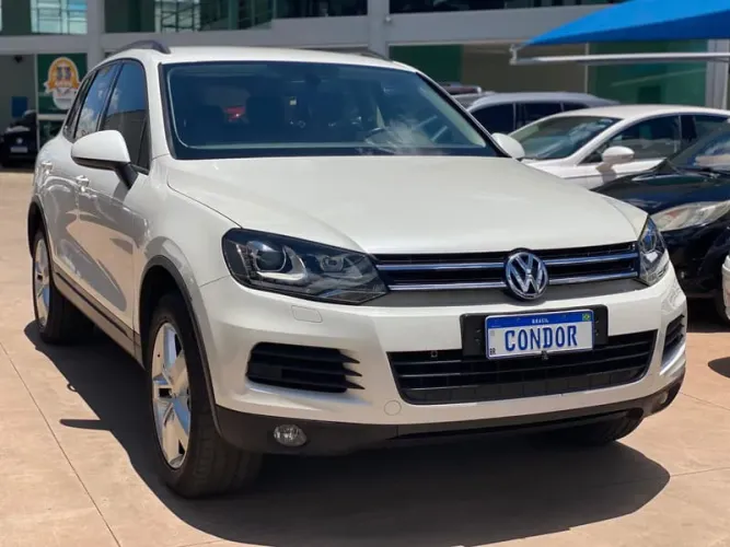 Volkswagen Touareg 3.6 24V V6 280cv Tiptronic 5P 2014