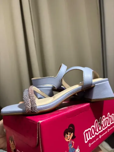 Sandália molekinha nova TAM 32
